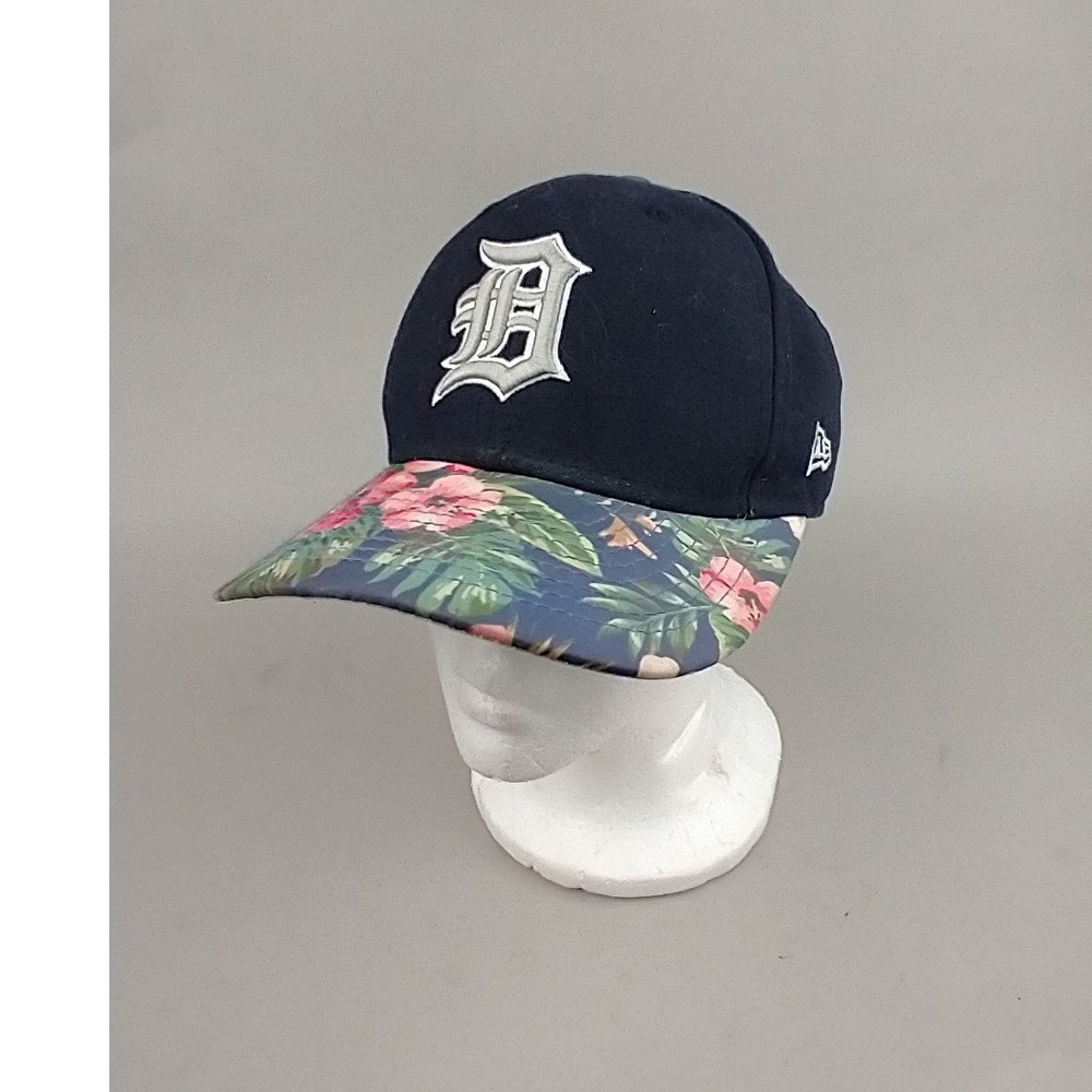 New Era 9FIFTY Detroit Tigers Snapback Hat Navy Blue Floral Tropical Brim MLB
